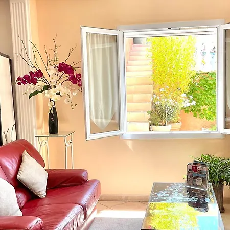 D'hotes Les Noisetiers Bed & Breakfast