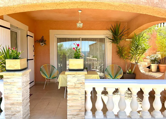 D'hôtes Les Noisetiers Couette-café Digne-les-Bains